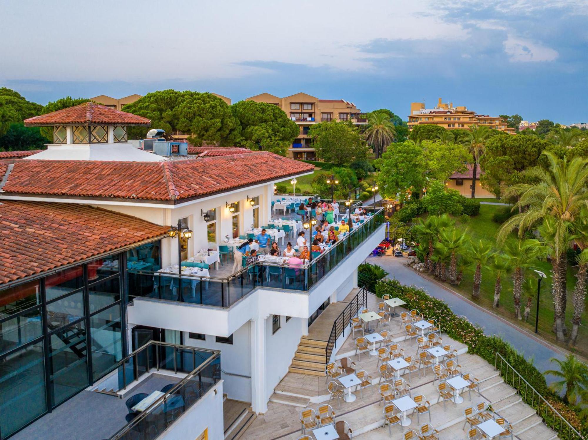 Asteria Family Resort Belek アンタルヤ エクステリア 写真 The Village