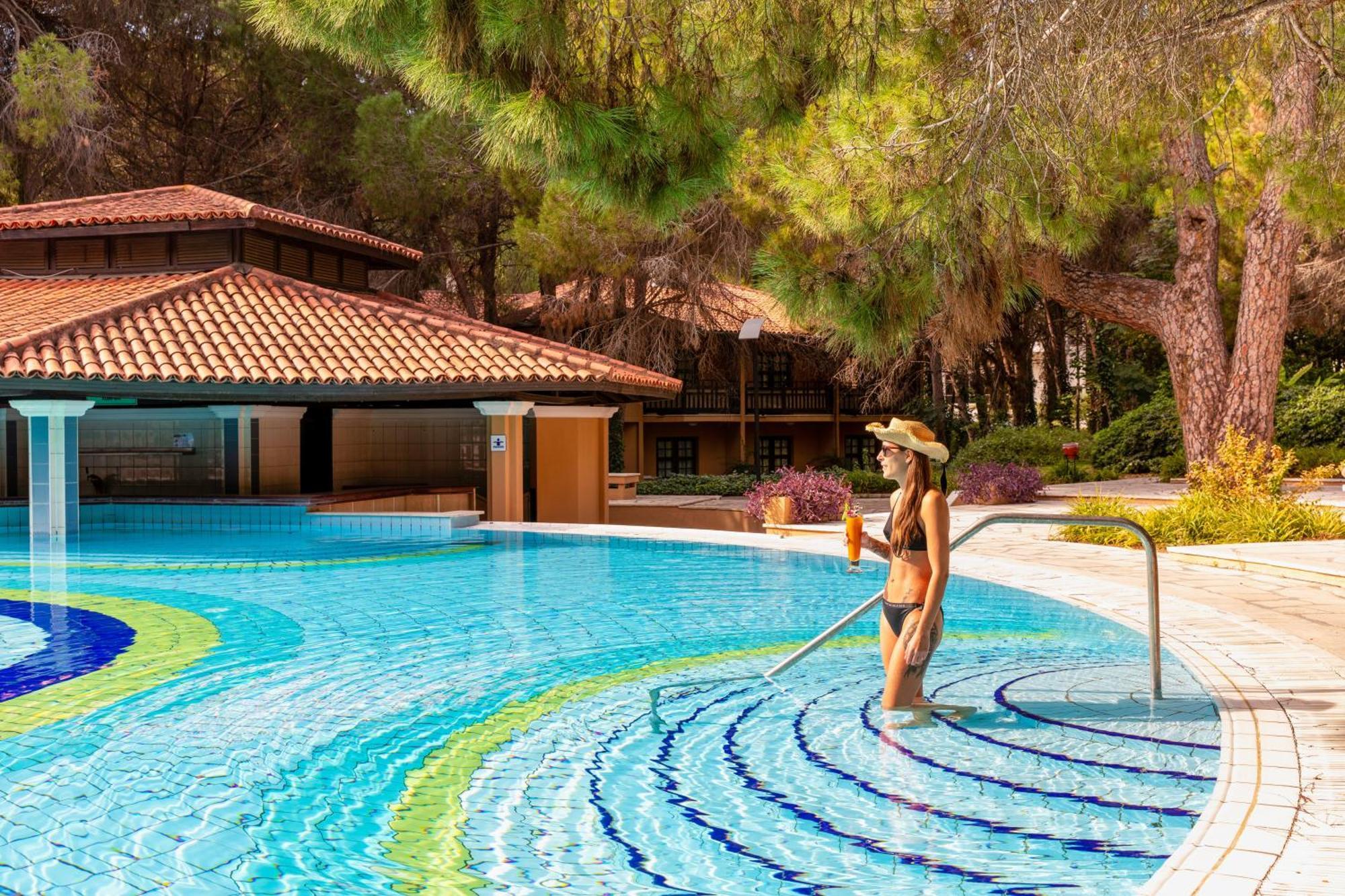 Asteria Family Resort Belek アンタルヤ エクステリア 写真 A swimming pool